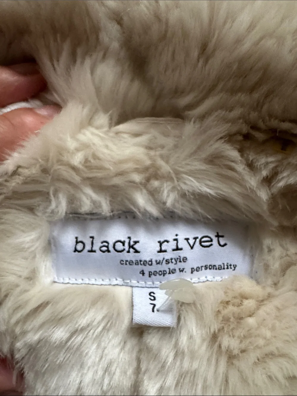 Black Rivet Girls Size 7 Ivory Faux Fur Cropped Jacket Coat